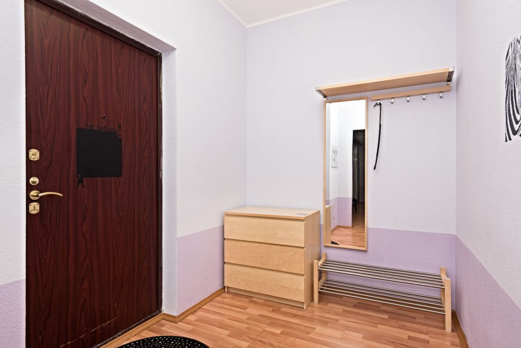 Современная двухкомнатная квартира посуточно в Екатеринбурге