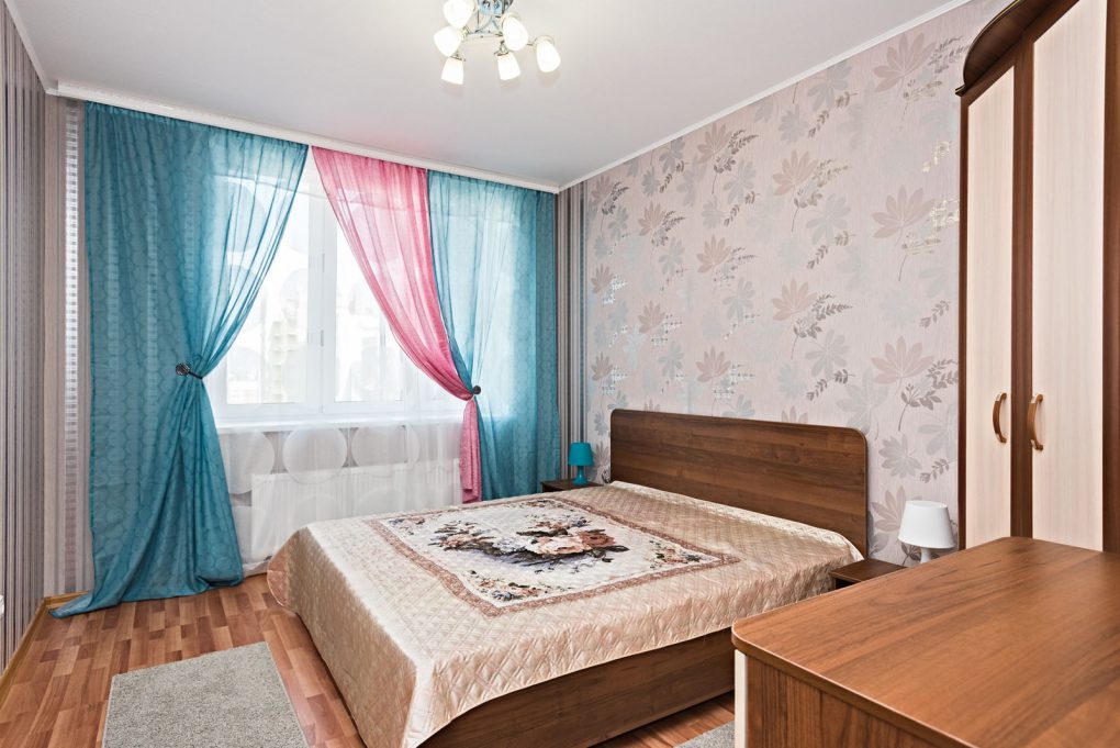 Очень просторная двухкомнатная квартира посуточно в Екатеринбурге